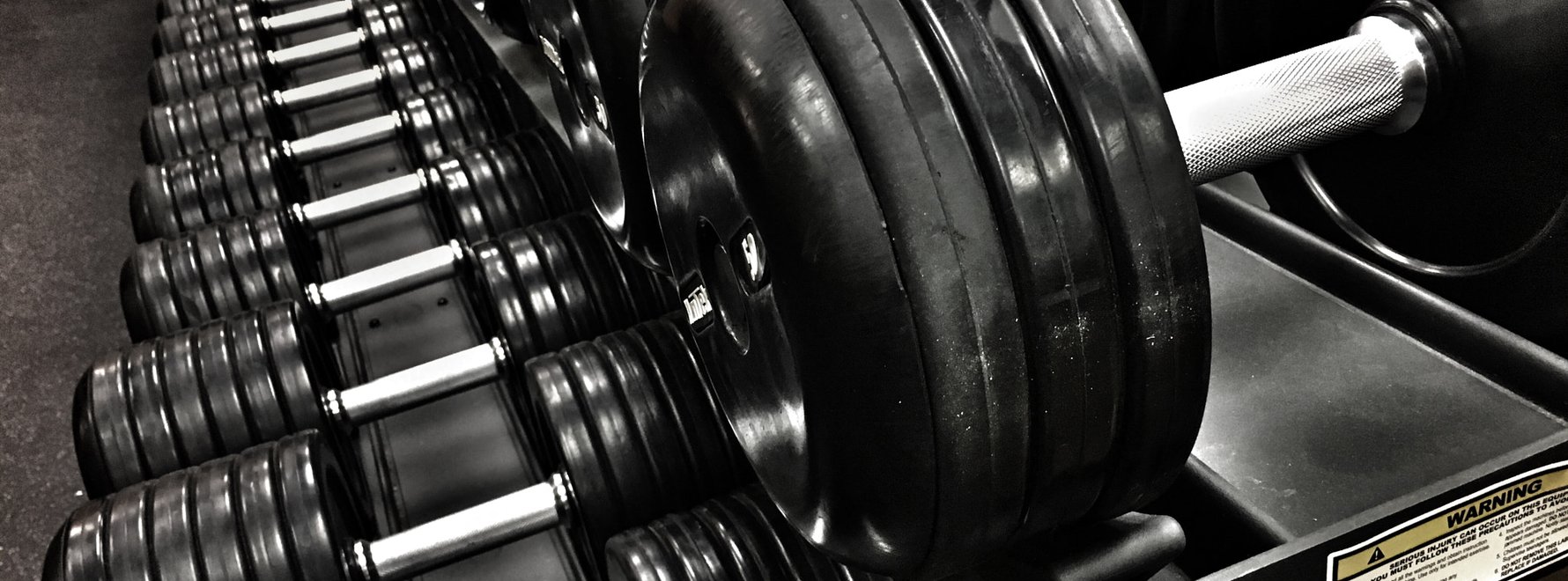 Gym_Dumbbells_For_Working_Out_(193383405)